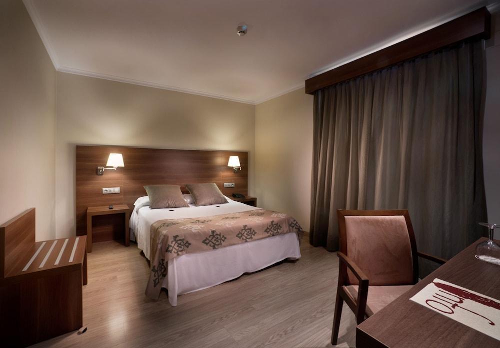 Hotel Ibis Styles Figueres Ronda 3*